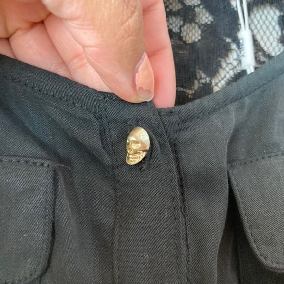 ONLY Front Pockets Long Romper Tie up Skull Head Button Lace Back - Picture 10 of 12